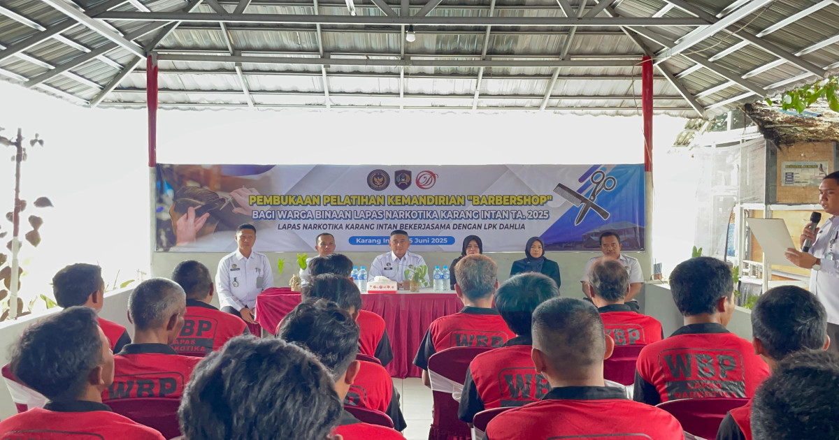 Lapas Karang Intan Cetak Barber Profesional: 20 WBP Ikuti Pelatihan Barbershop Lanjutan