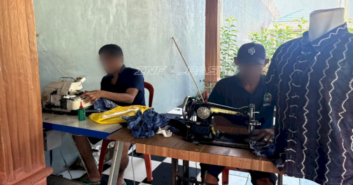 Pembinaan Kemandirian di Lapas Narkotika Karang Intan: Warga Binaan Asah Keterampilan Menjahit sekaligus membentuk disiplin dan etos kerja.