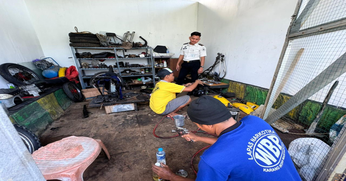 Warga Binaan Lapas Narkotika Karang Intan Bangkit Kembali Lewat Keterampilan Restorasi Motor